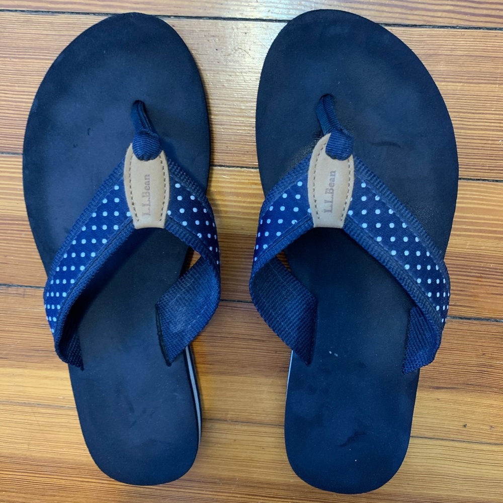 L.L. Bean Navy Polka Dot Flip Flops